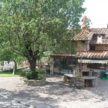 Casale Il Querceto Понтассьеве